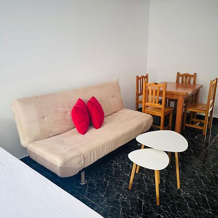 Cozy 2-Bed & Sofa-Bed Studio In Los Cristianos Esterno foto
