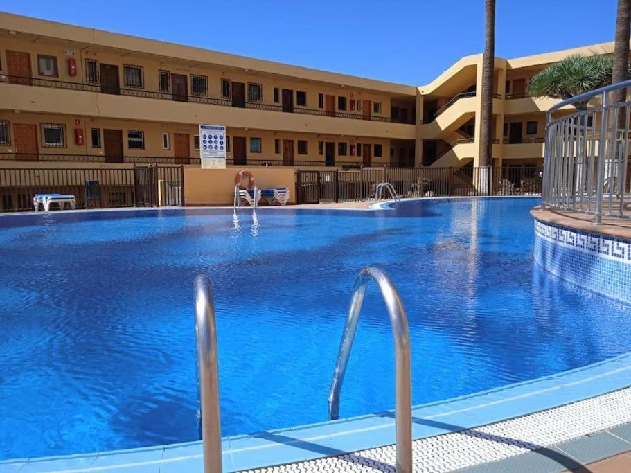 Cozy 2-Bed & Sofa-Bed Studio In Los Cristianos Esterno foto